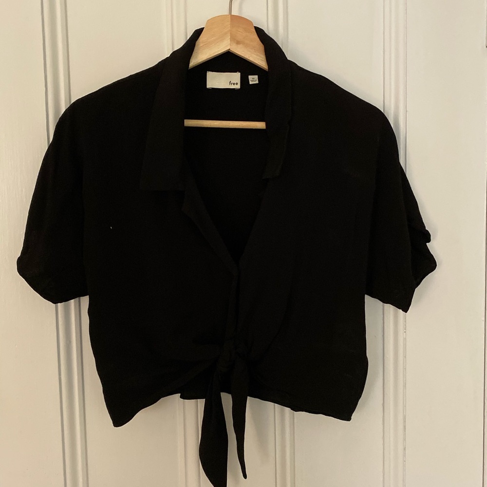 Wilfred Button Down cropped tie top